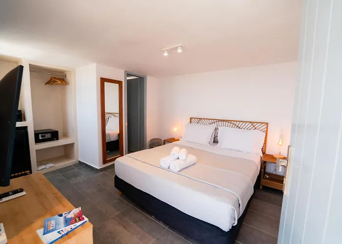 Divino (adults Only) * Fira (Santorini)